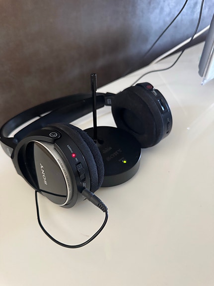 Sony langattomat kuulokkeet telakalla