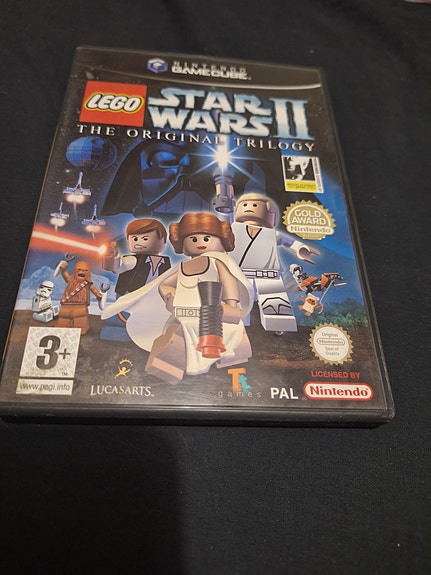 Nintendo GameCube LEGO Star Wars II The Original Trilogy peli