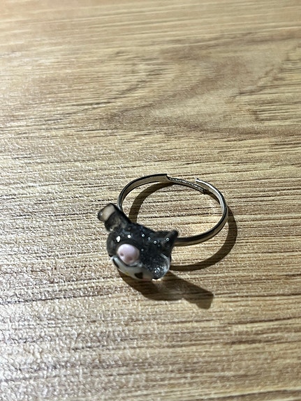 Sanrio Kuromi säädettävä sormus
