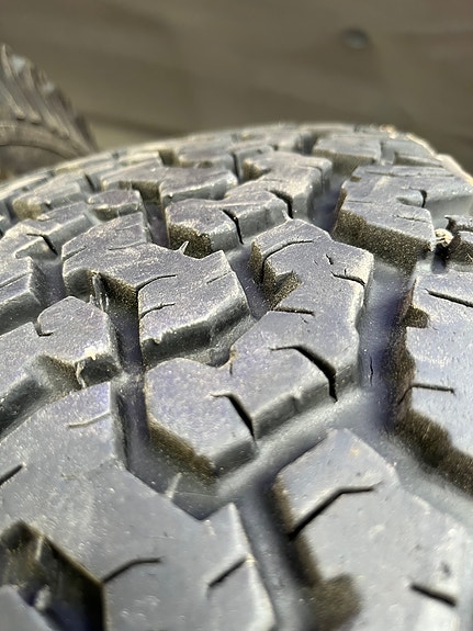 Offroad renkaat Jeep Grand Cherokee jaolla