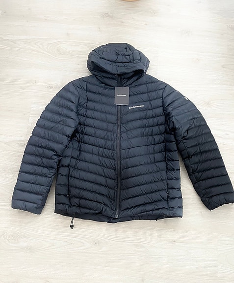 Peak Performance Frost Down Hood Jacket