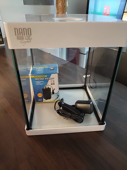 Nano Aqua Led akvaario valkoisella kannella