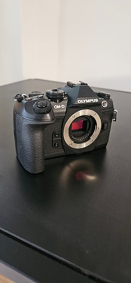 Olympus OM-D E-M1 Mark II