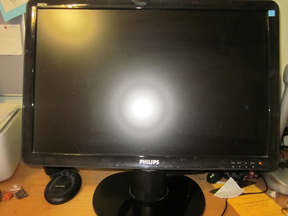 21" näyttö