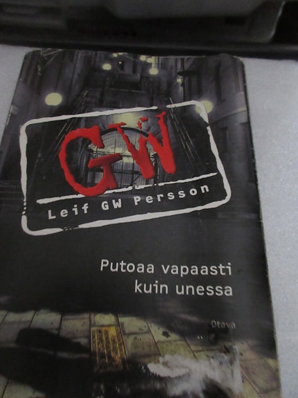 Leif G. W. Persson - Putoaa vapaasti kuin unessa