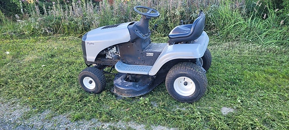 ajettava ruohonleikkuri