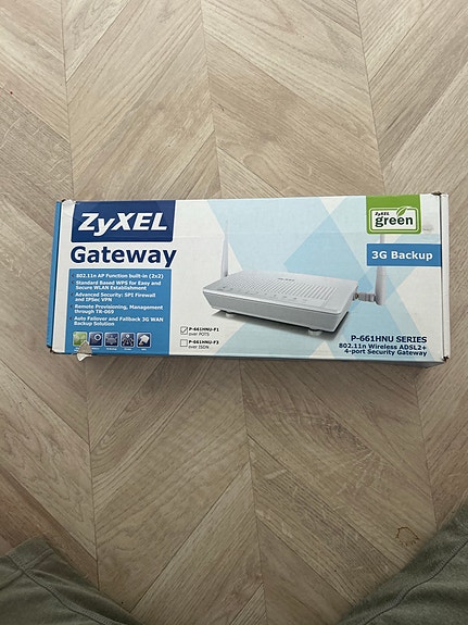 ZyXEL P-660HNU 3G Backup Gateway -reititin