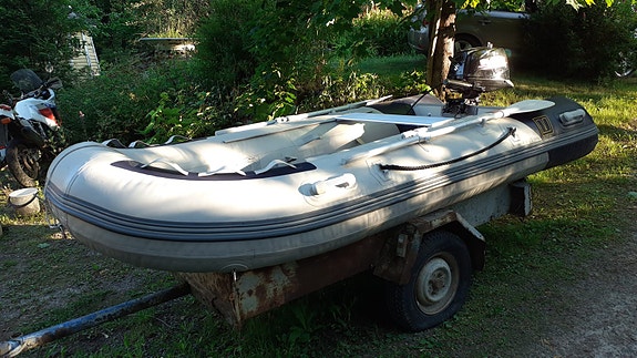 Vetus VB300 kumivene 3 m + Suzuki 6 hv perämoottori