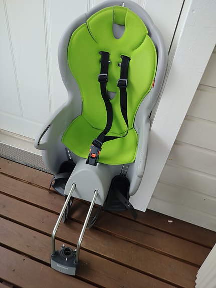 Hamax pyöränistuin