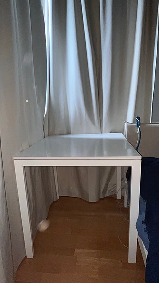 Ikea pöytä valkoinen