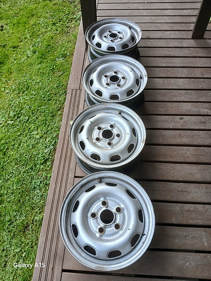 Vw pakun vanteet.