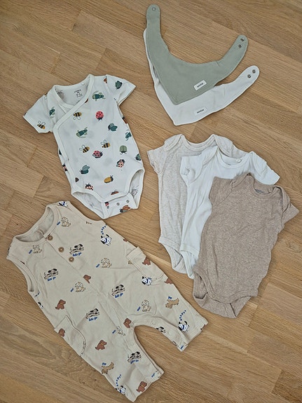 Newbie, Lindex, H&M ym. vauvan kesävaatepaketti koko 62/68 unisex käyttämättömät