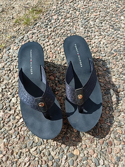 Tommy Hilfiger varvassandaalit kiilakorko koko 37 tummansininen