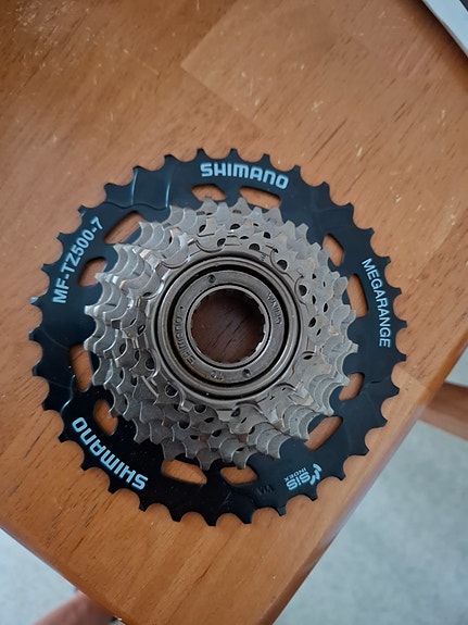 Myydään Shimano 7 vaihteinen kierrerataspakka
