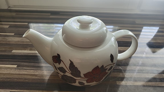 Arabia Tea for Two - teekannu sihdillä