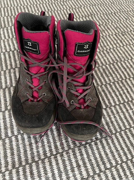 Nuorten Garmont goretex retkikengät, koko 36