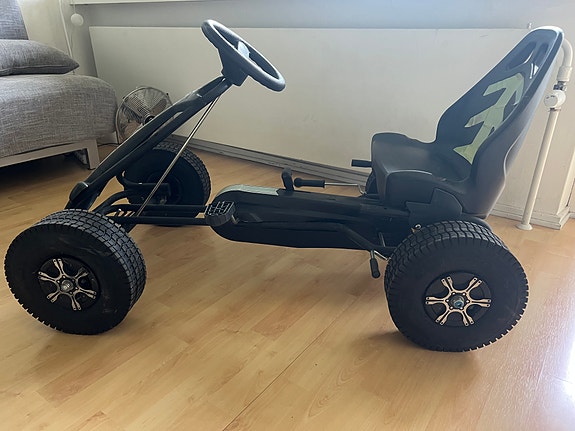Polkuauto
