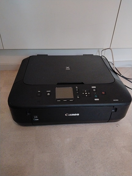 Canon mustesuihkutulostin skannerilla