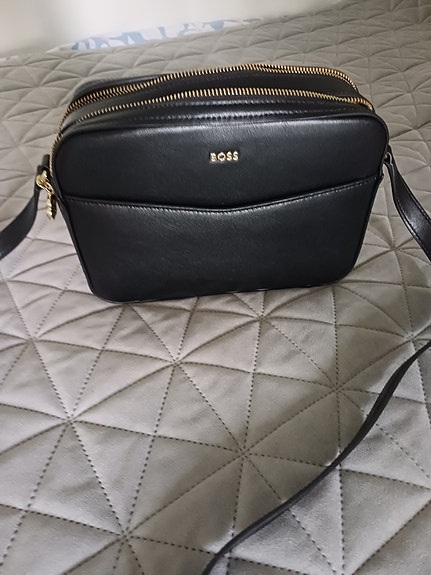 BOSS crossbody laukku