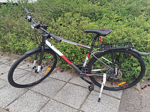 White polkupyörä koko 26
