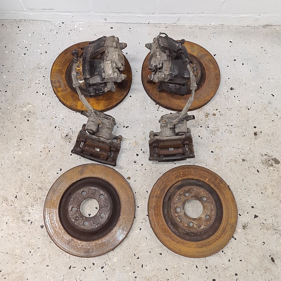 Audi S4 B8 jarrut
