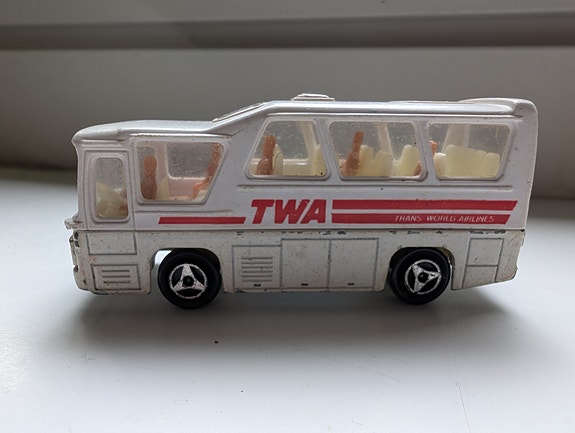 Majorette No. 262 Airport Minibus