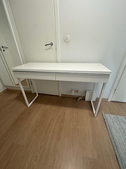 Ikea Bestå Burs työpöytä-meikkipöytä