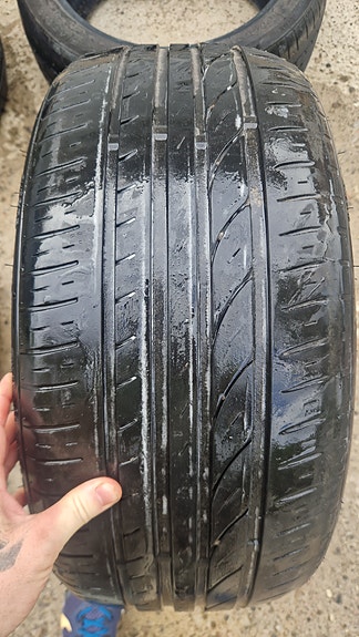 Linglong-kesärenkaita 235/40 R18
