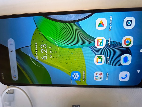 MOTOROLA E13 6,5" HD ip52 vesi ja pölysuojaus upea puhelin