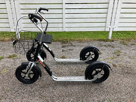 Potku rollaattori myytävänä