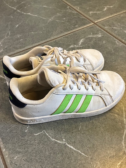 Lasten Adidas tennarit