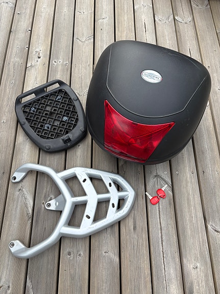 Peugeot Kisbee tavarateline, takalaukku + kiinnike