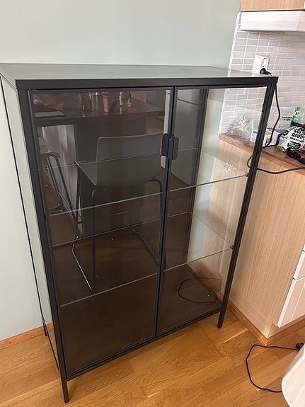Ikea Rudsta vitriinikaappi