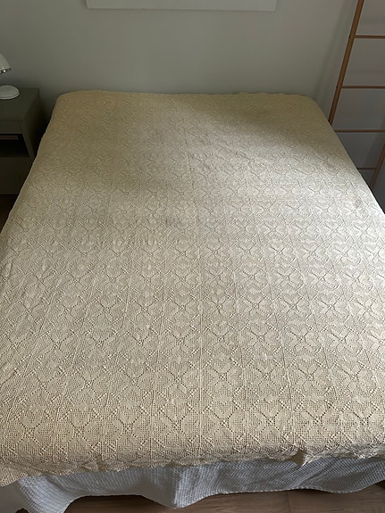Virkattu sängynpeitto