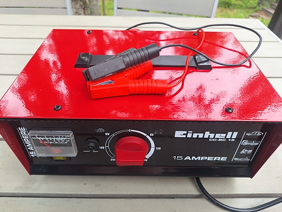 Akkulaturi, Einhell CC-BC 15A