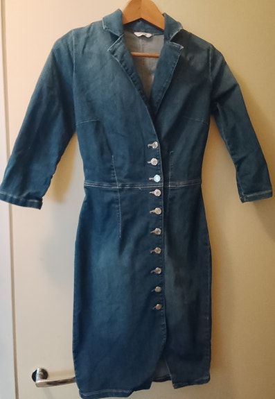 Kesäinen denim mekko