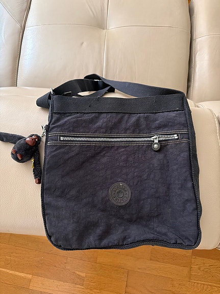 Kipling olkalaukku musta unisex