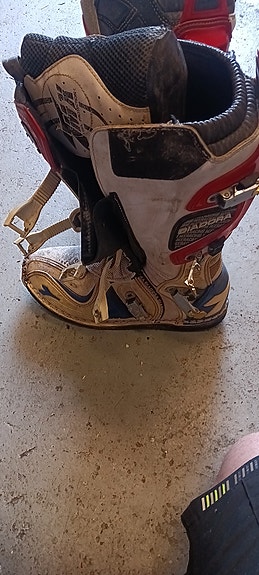 Diadora motocross ajosaappaat koko 44 valkoinen/punainen