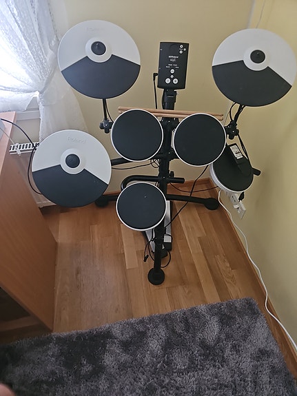Roland sähkörummut TD-1K