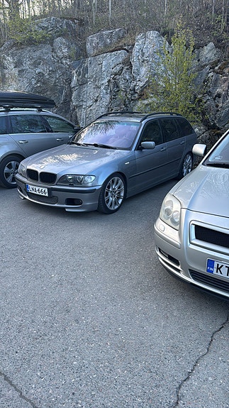 BMW E46 osina myyntiin