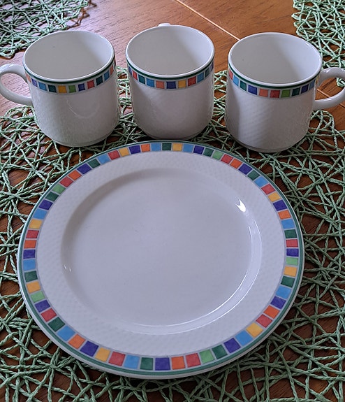 3 Villeroy&Boch kahvikuppia ja 1 lautanen