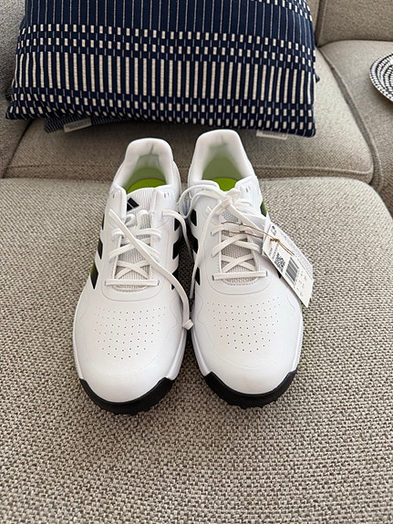 Adidas golfkengät