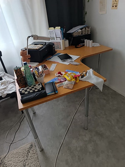 tietokonepöytä.