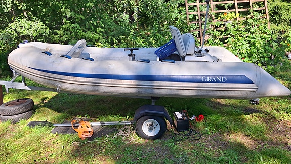 Grand kumivene