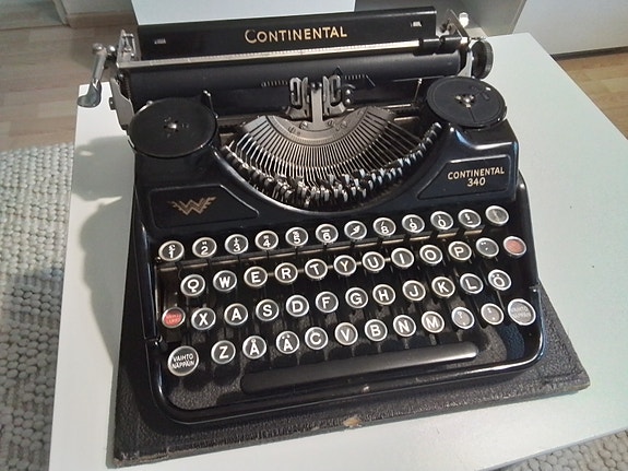 Kirjoituskone Continental 340 1950-luvulta