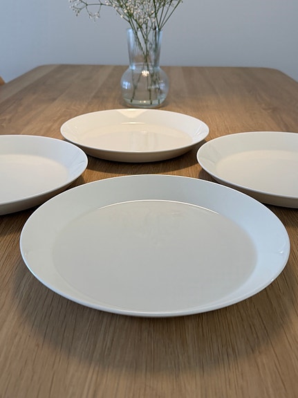 Iittala Teema 26cm valkoiset lautaset