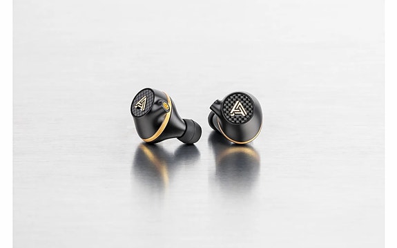 Audeze Euclid -suljetut planaarimagneettiset in-ear-kuulokkeet