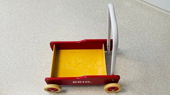 BRIO kävelyvaunu / työntökärry, puinen – käytetty
