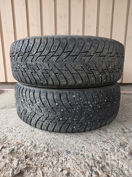 195/65R15 Nokian Hakkapeliitta 8 nastarenkaat 2 kpl