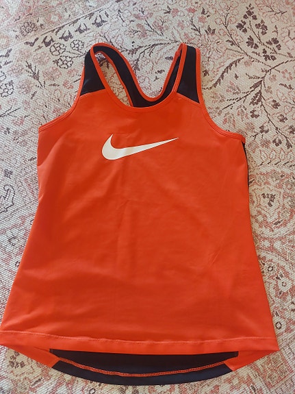 Nike treenitoppi